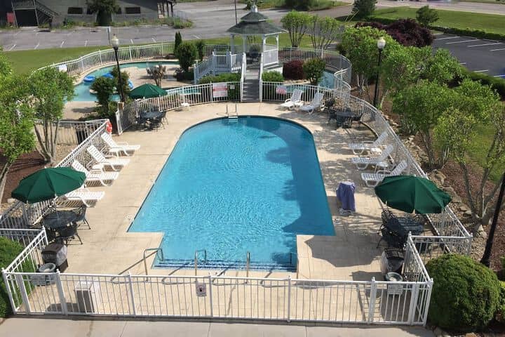 Pool 26 of 41