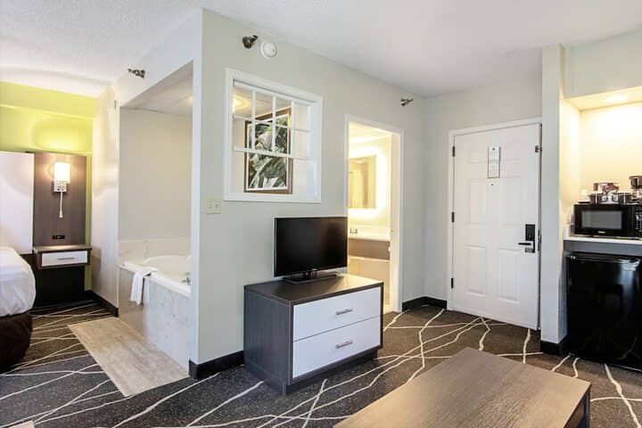 Room 20 of 41