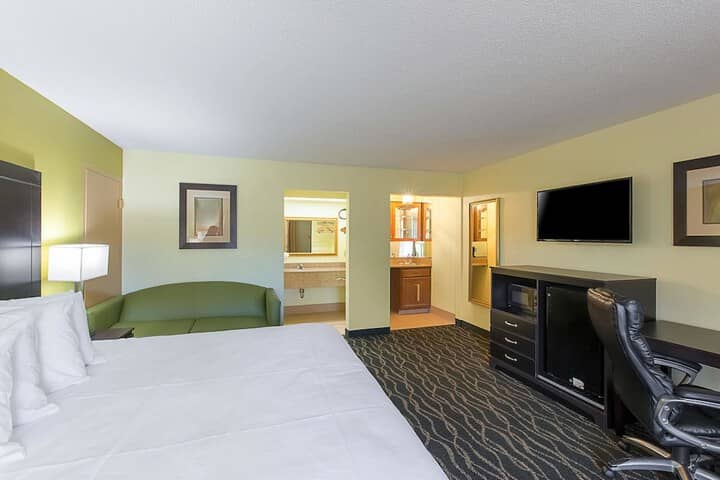 Room 22 of 71