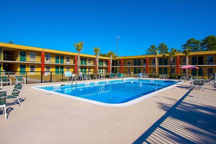 Pool 42 of 71