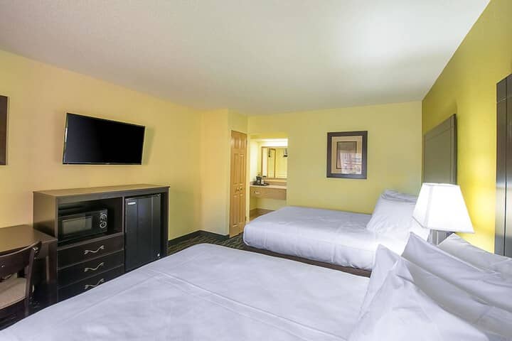 Room 15 of 71