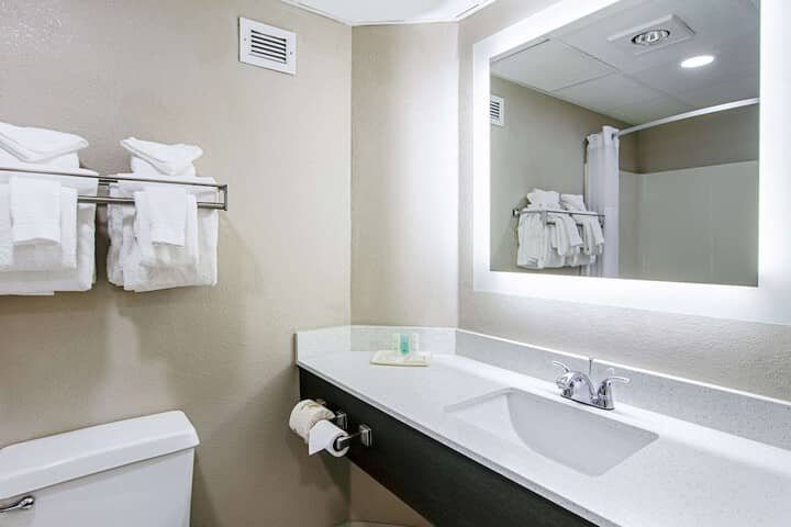 Room 15 of 41